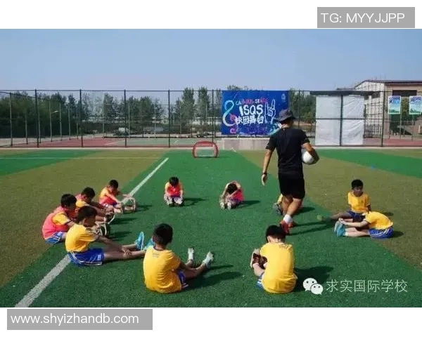 足球明星与偶像的完美结合打造全新魅力组合引领潮流风尚 足球明星与偶像的完美结合打造全新魅力组合引领潮流风尚