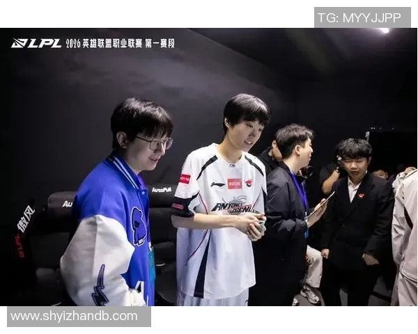 赛后复盘：WE vs JDG的实力